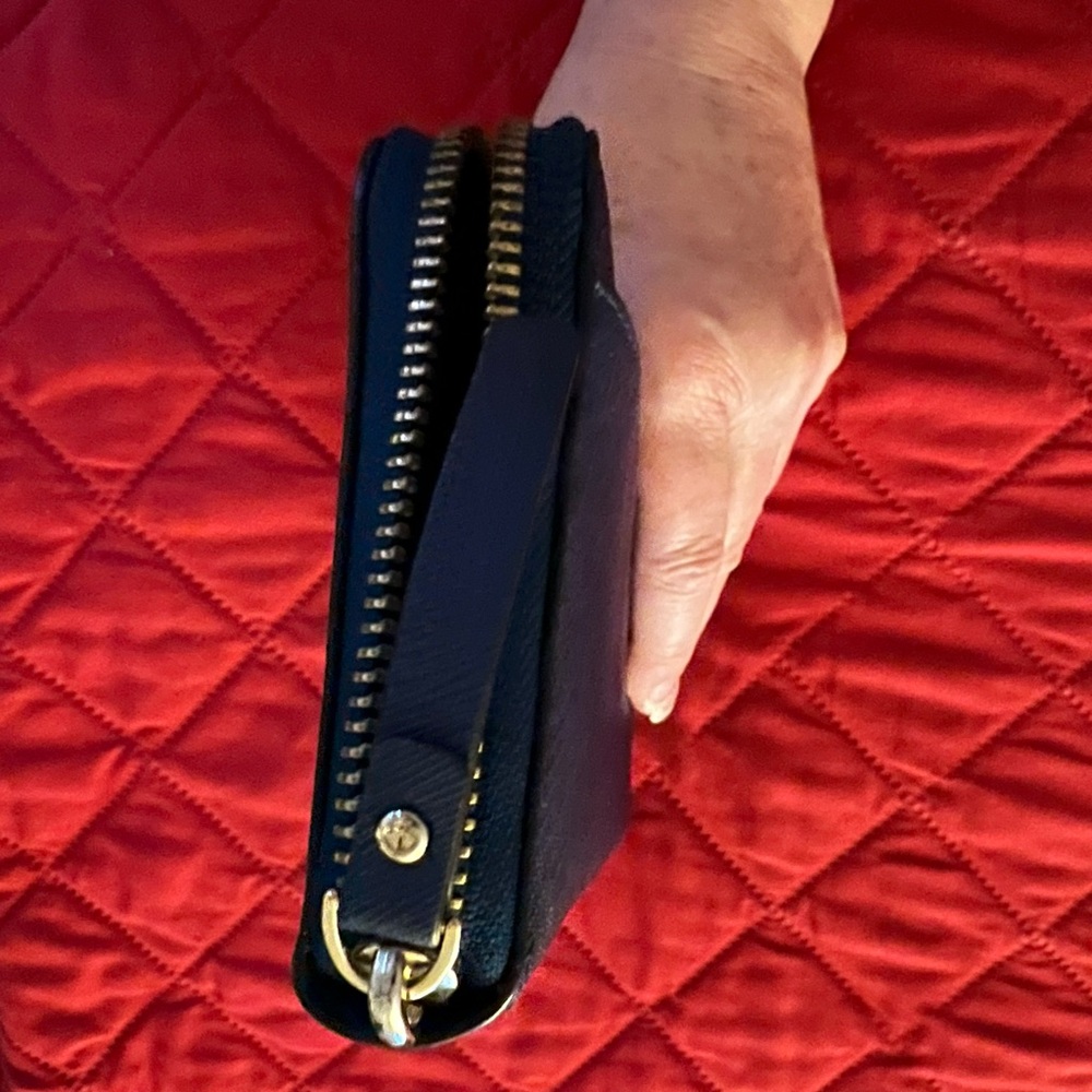 Kate Spade Navy Blue Wallet with Gold Accent - Picture 15 of 16